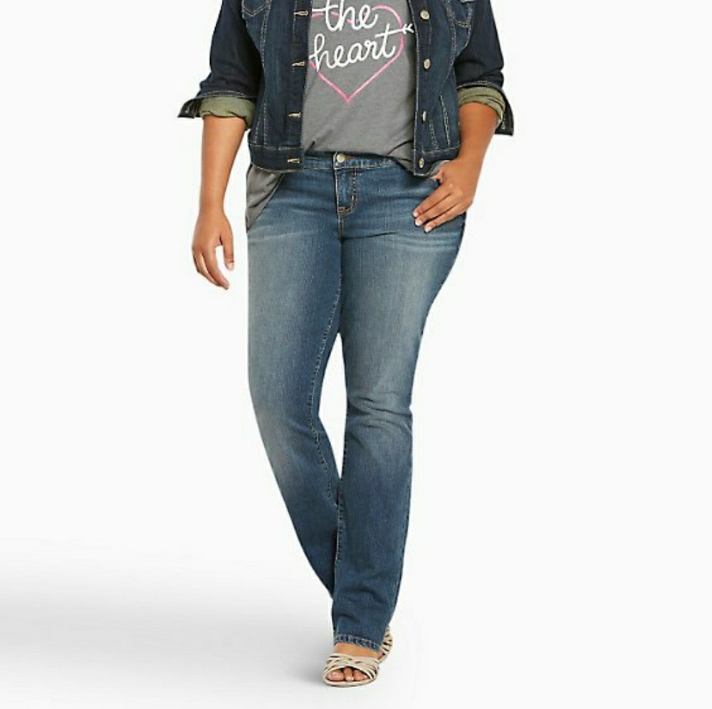 💟Torrid💟 Barely Bootcut Jeans- Medium Wash